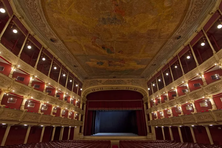 teatro Lecce B&B 